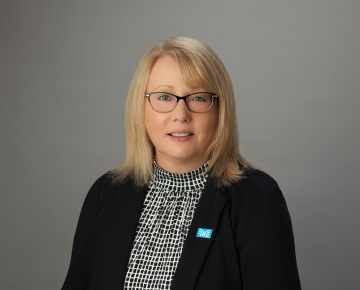 Donna Moats headshot