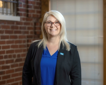 Glorianne Manley headshot